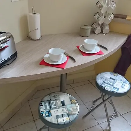 Apartment Des Sacres Reims