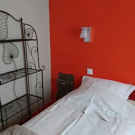 Apartment Des Sacres